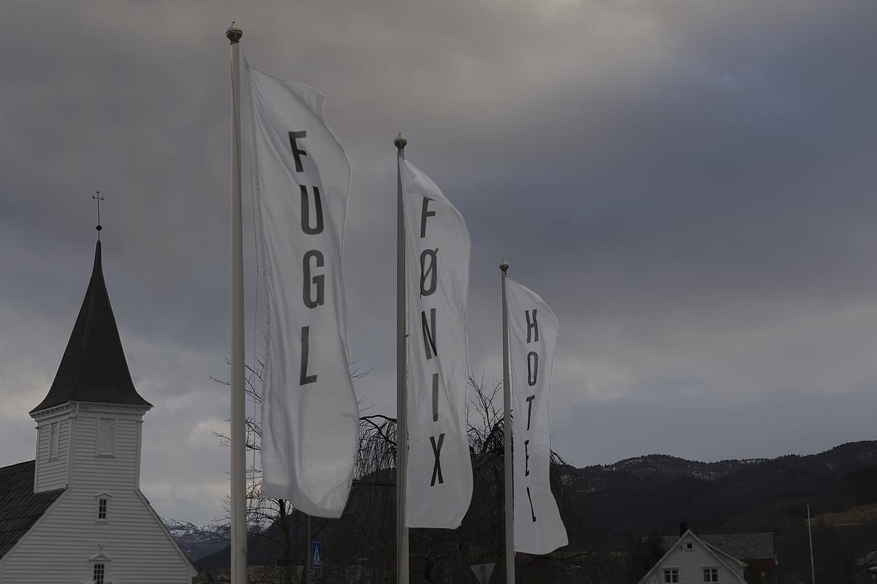 Fugl Fonix 3*